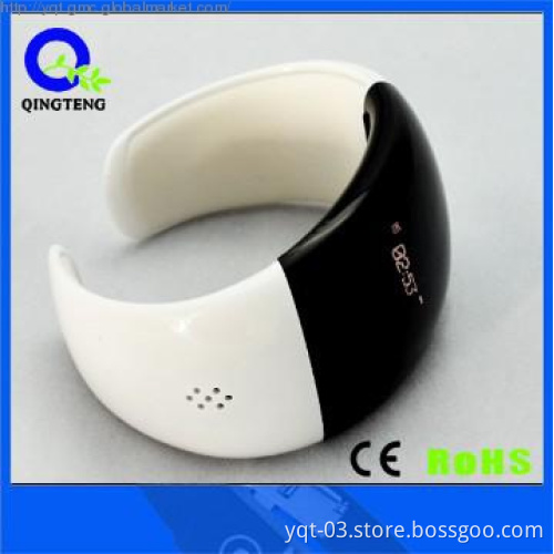 fashion bluetooth bracelet with speaker and microphone for lady 2